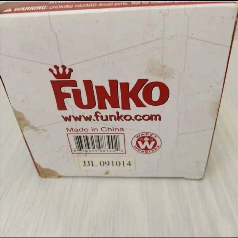 Collectible Holiday Yoda Bubble Head Funko Pop. - Picture 3 of 6